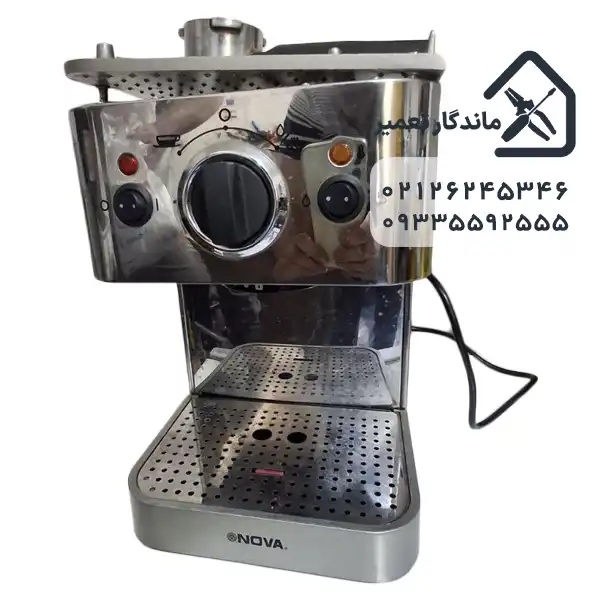 نمای ظاهری دستگاه قهوه ساز نوا Nova در ابتدای فرآیند رسوب زدایی اسپرسو ساز و قهوه ساز