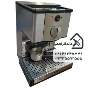 تست عملکرد نازل و خروجی آب در فرآیند عیب یابی اسپرسوساز خانگی